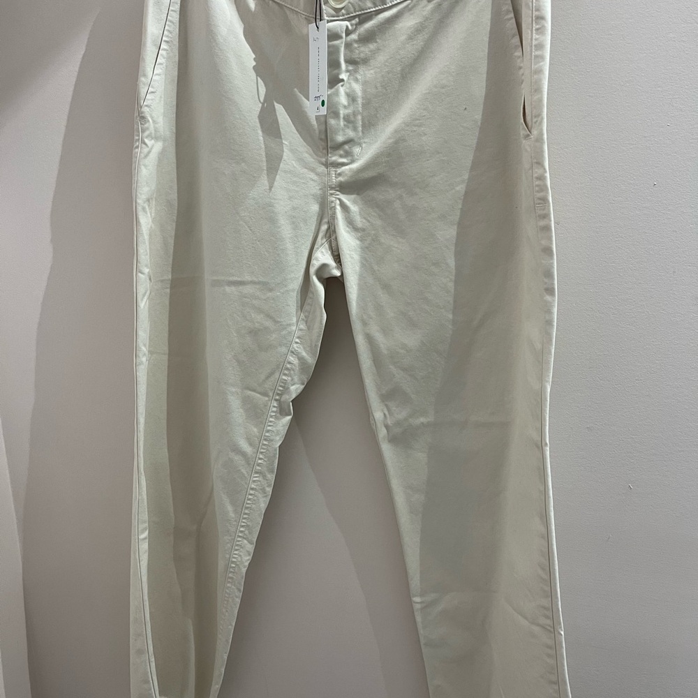 Velvet by Graham & Spencer Cream Ankle Pants With Unfinished Hem